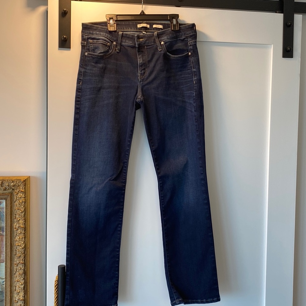 Women’s Calvin Klein Jeans. Size 10P / length 29. Waist 16.
